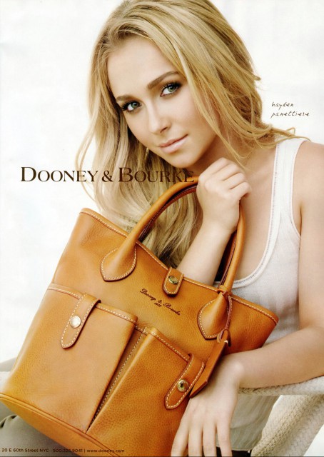 Hayden Panettiere - Dooney & Bourke bags - foto