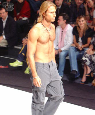 Sebastian Rulli-Santiago - foto