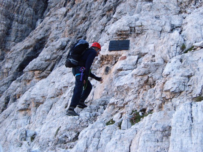 Uradni vstop v ferato Lipella na Tofano di Rozes