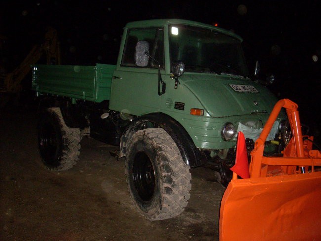 Unimog - foto povečava