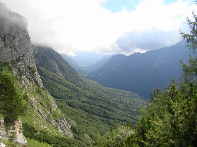 Dolina Vrat proti Kranjski gori