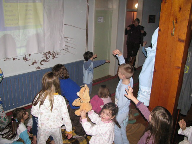 Zimovanje 1.Razredi (1.-3.2.08) - foto povečava