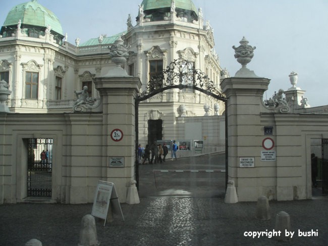 2005-12-17 - Predbozicni Dunaj - foto povečava