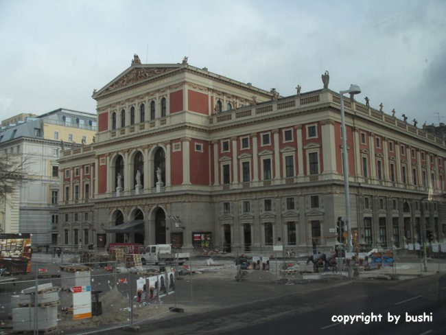 2005-12-17 - Predbozicni Dunaj - foto povečava