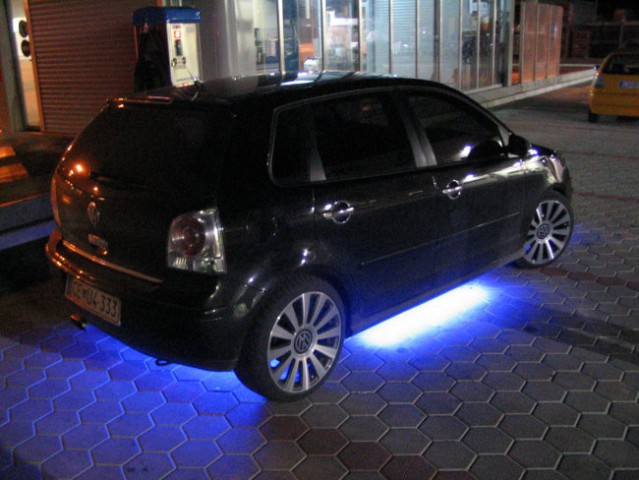 VW Polo 9N3 UnderBody LED - foto