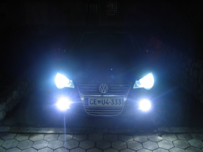 VW Polo 9N3- XENON Meglenke - foto povečava