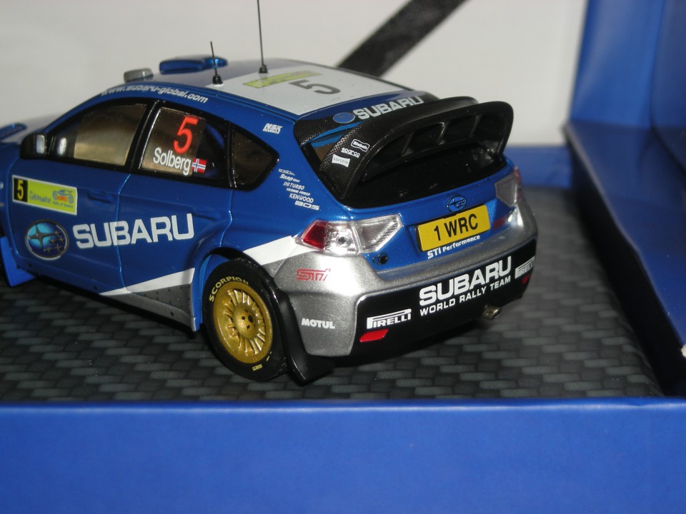 Subaru - foto povečava