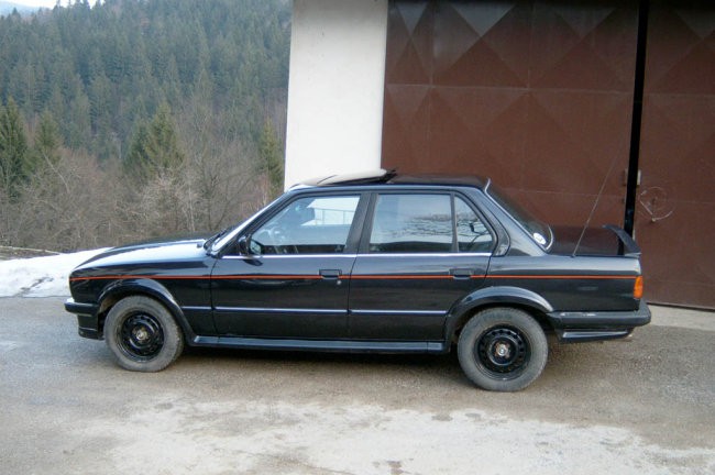 E34 525ix - foto povečava