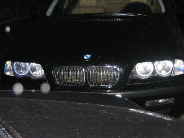 BMW Angel eyes+Alu tachoringe - foto