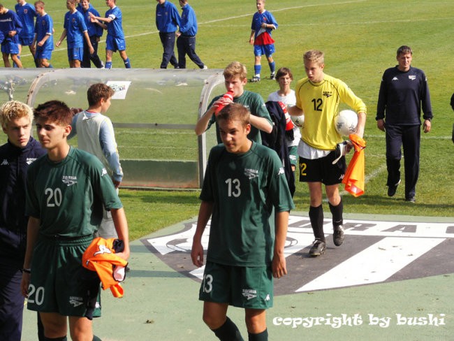 2005-10-13 - Slovenija - Slovaska (U-16) - foto povečava