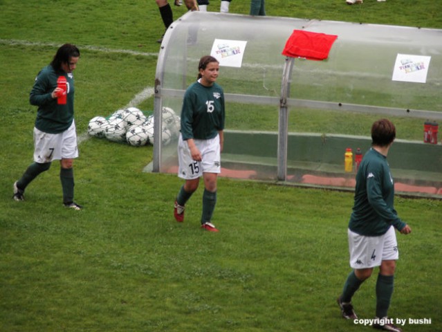 2006-04-27 - Nemcija - Slovenija (U-19 zenske - foto