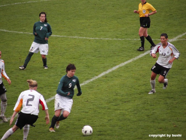 2006-04-27 - Nemcija - Slovenija (U-19 zenske - foto povečava