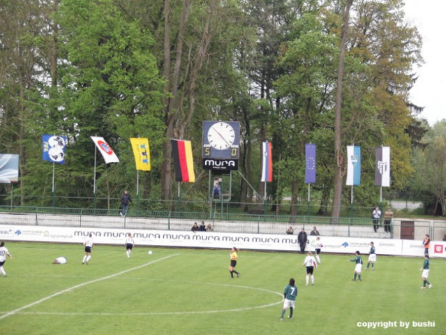 2006-04-27 - Nemcija - Slovenija (U-19 zenske - foto