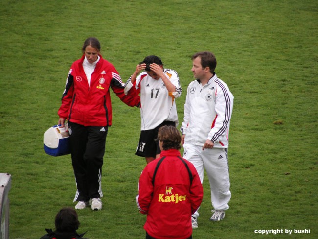 2006-04-27 - Nemcija - Slovenija (U-19 zenske - foto povečava