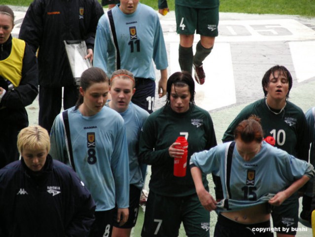 2006-04-29 - Slovenija - Skotska (U-19 zenske - foto