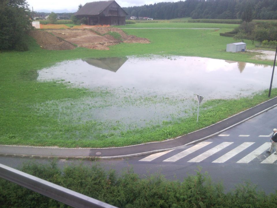 Poplave - foto povečava