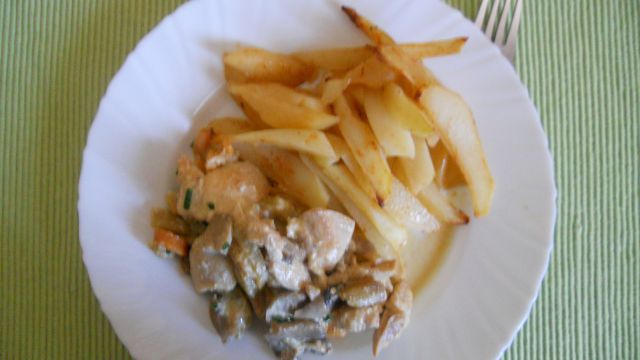 Mešanica s piščancem, pečen krompir