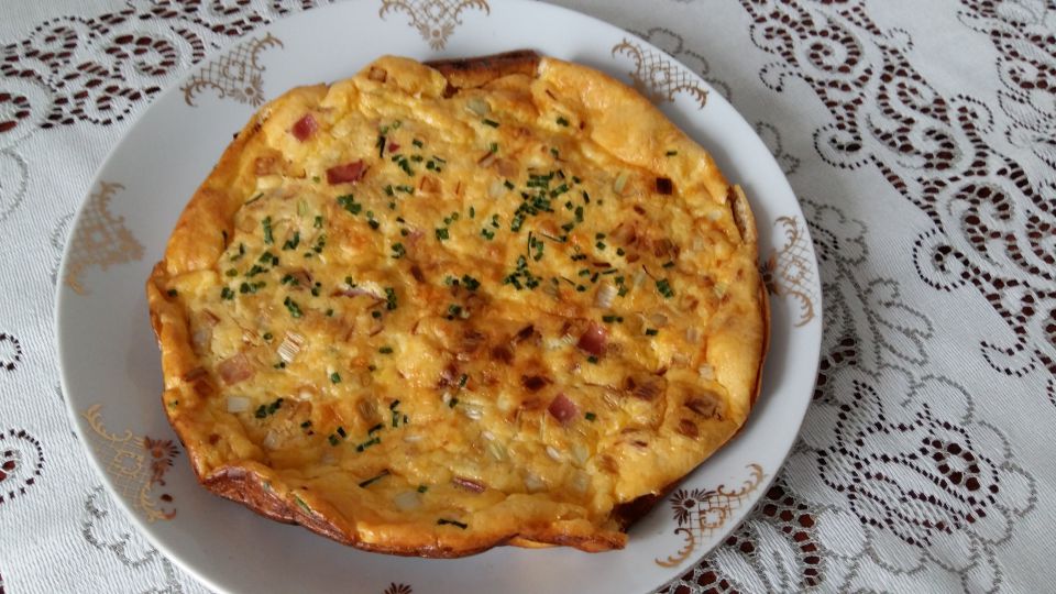 Fritata  s porom in slanino