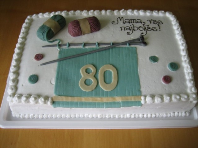 Pol borovničeva, pol čokoladna torta