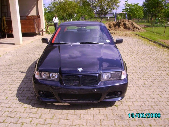 Avto - foto povečava