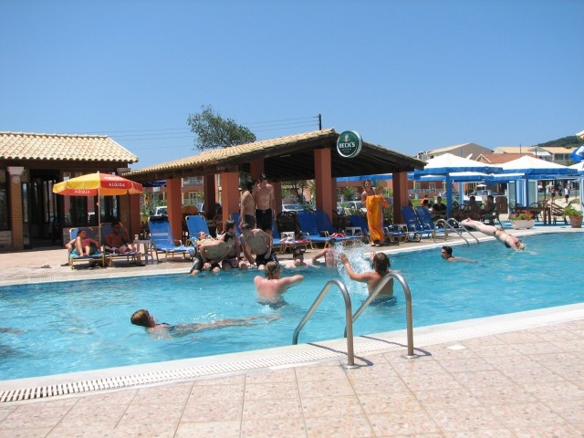 Maturantski izlet KRF [ Grčija ] - foto