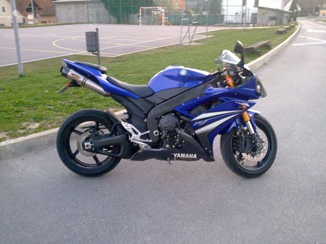 Yzf R1 - foto