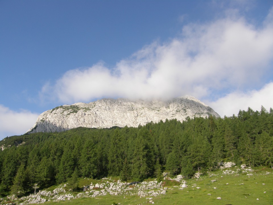 Monte Zermula v jutranjem soncu