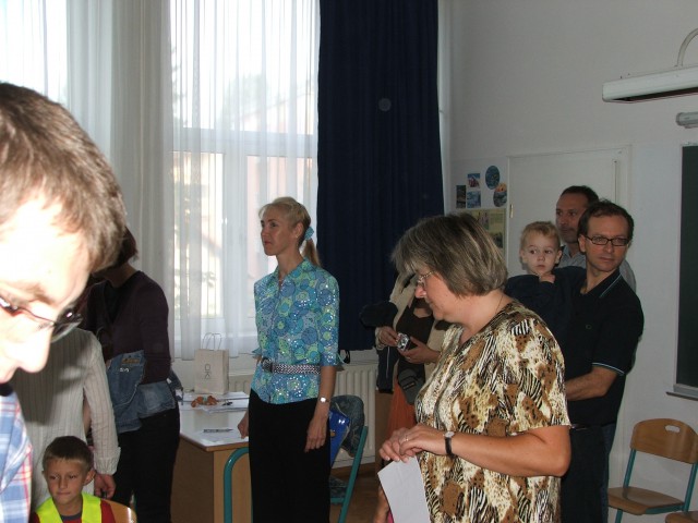 Lara for the first time in school - foto