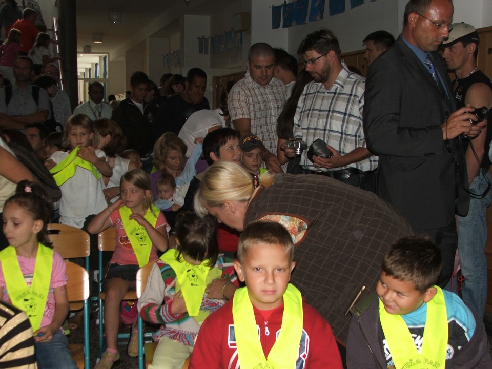 Lara for the first time in school - foto povečava