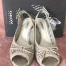 Geox sandali s polno peto 36 - 30 eur