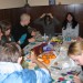 December 2007 - Priprava daril - obarvani in lepo zaviti podstavki za sveče bodo lepa dari