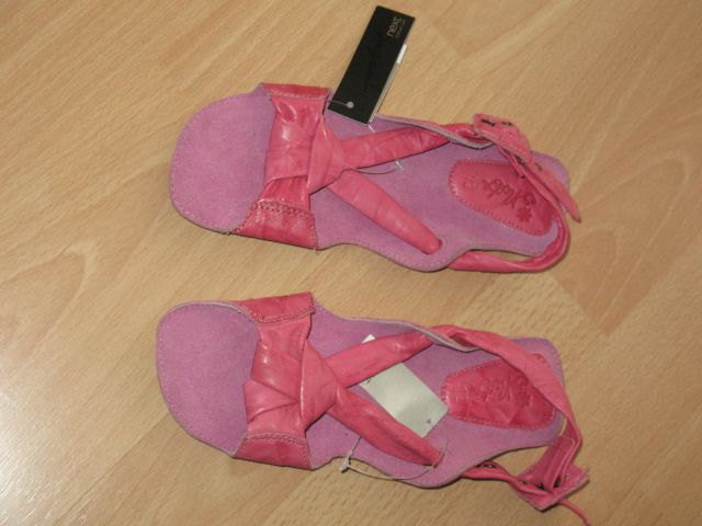 Next usnjeni sandali uk 12 (manjši)