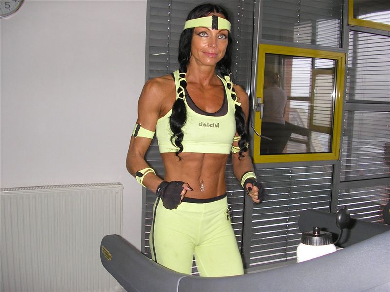 TRENING miss fitnes   - foto povečava