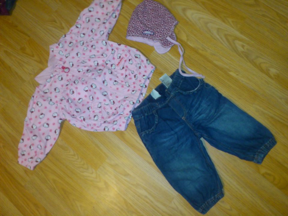 Hello Kitty anorak 74, S oliver kapica in H&M tanek jeans 74...6€