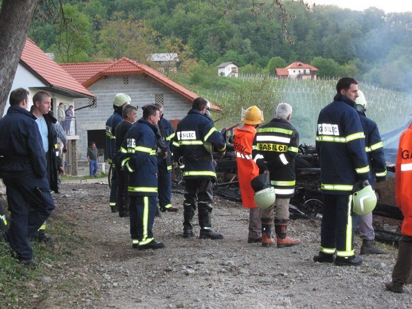 POŽAR PLEVNIK - foto povečava