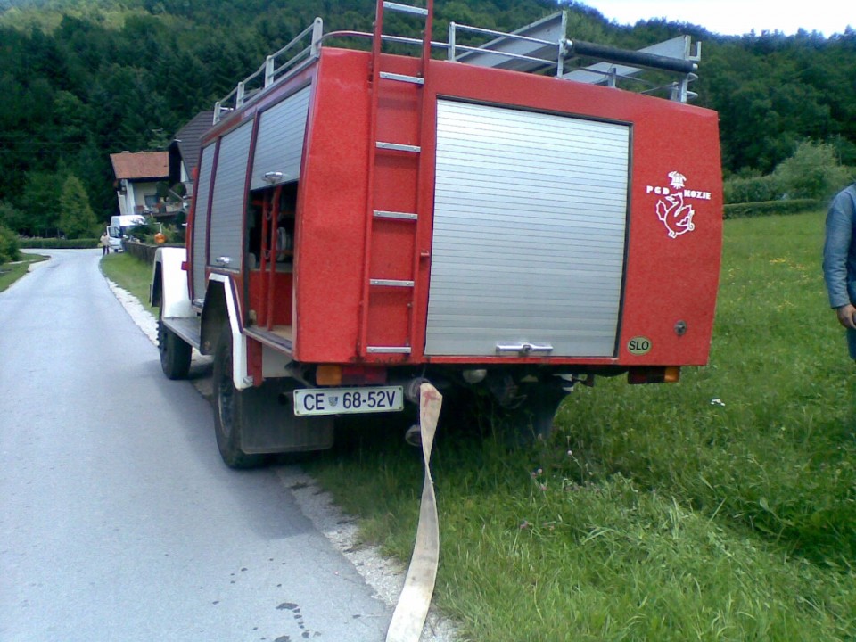 Pomoč občanom pri čiščenju odtokov - foto povečava