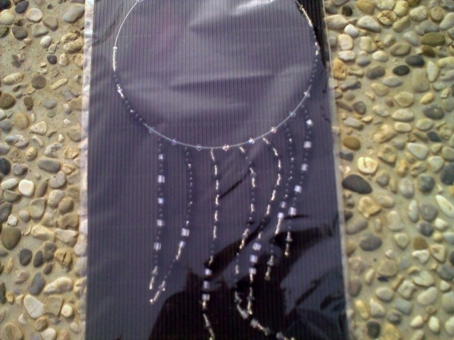 Elegantna verižica iz perlic in swarovskih kamnov(črna)
cena: 18 evrov