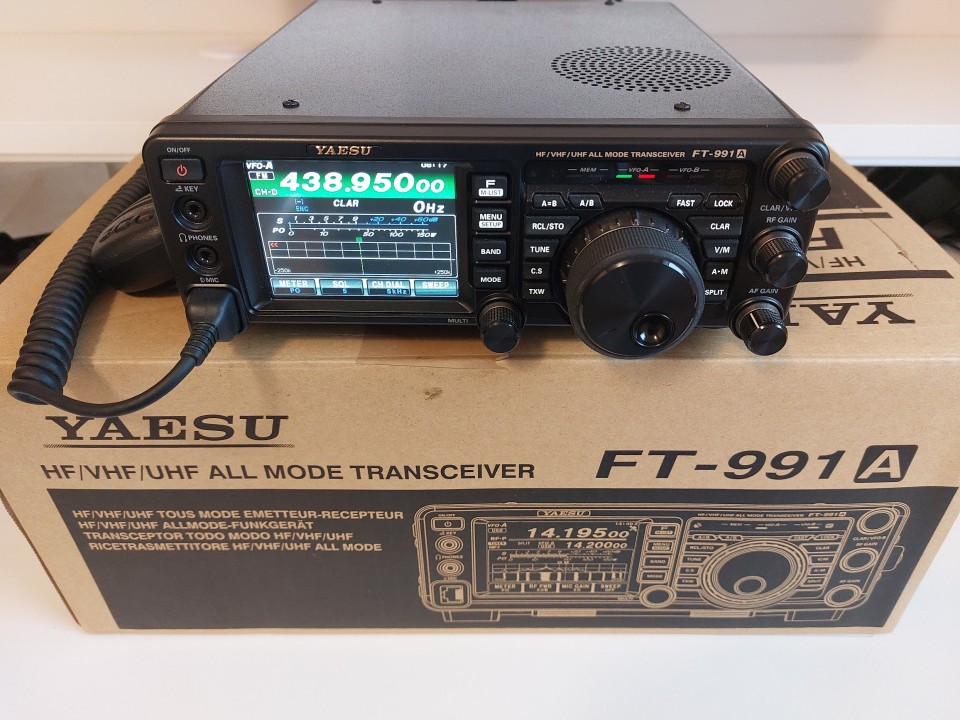 Yaesu FT-991A - foto povečava