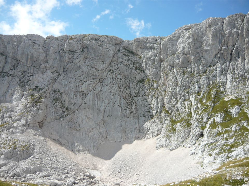 Skuta in Grintovec 11 in 12.9 2010 - foto povečava