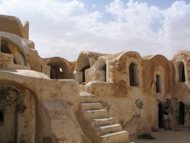 Gorfe v vasici Medenine na celini ,kjer so Berberi,prvotno prebivalstvo Tunizije, shranjev