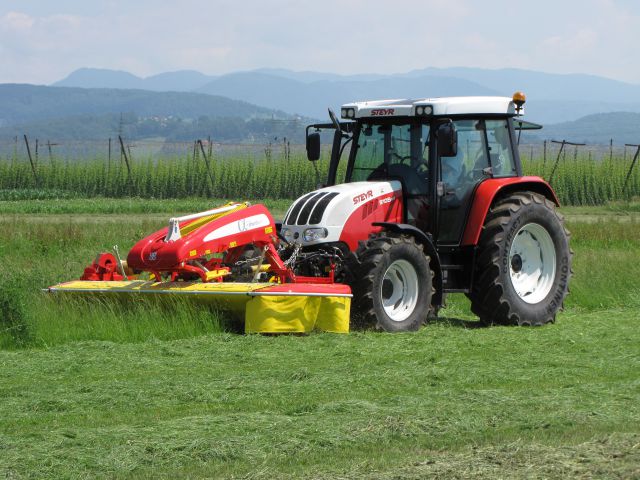 Demo_Steyr_Pöttinger - foto