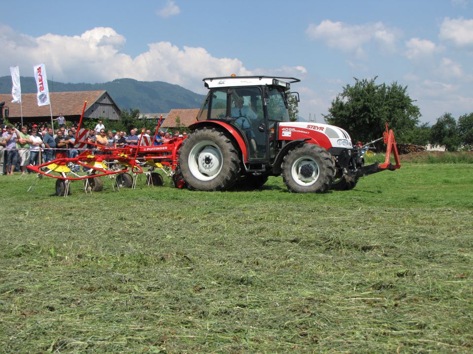 Demo_Steyr_Pöttinger - foto povečava