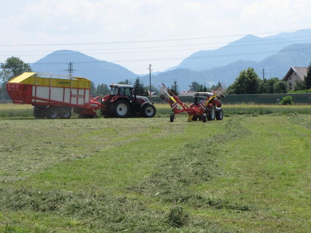 Demo_Steyr_Pöttinger - foto