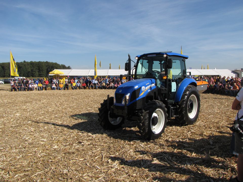 New holland feldtag 2011 - foto povečava