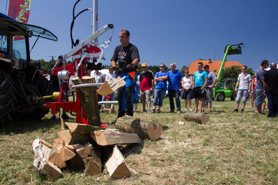 5. Demo Traktor foruma - foto povečava