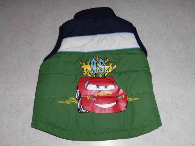 H&m brezrokavnik cars 104