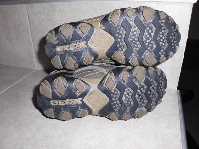 Geox gležnarji 28