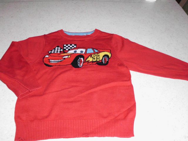 H&m cars pulover 110