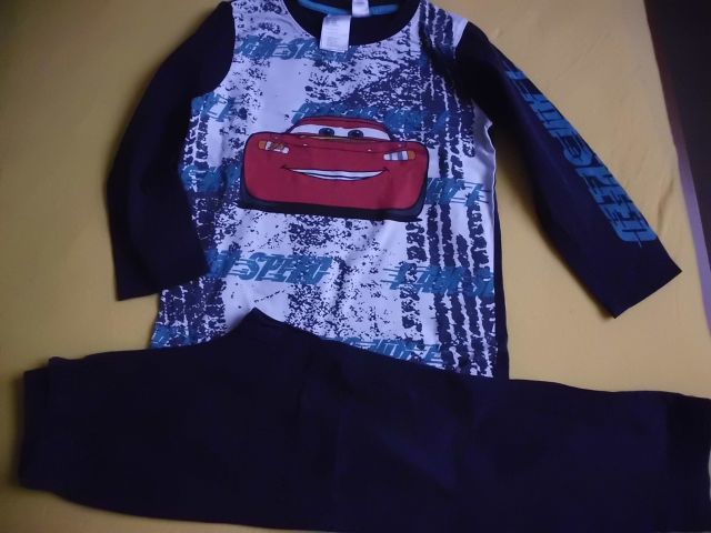 H&m pižama strela mqueen 110/116