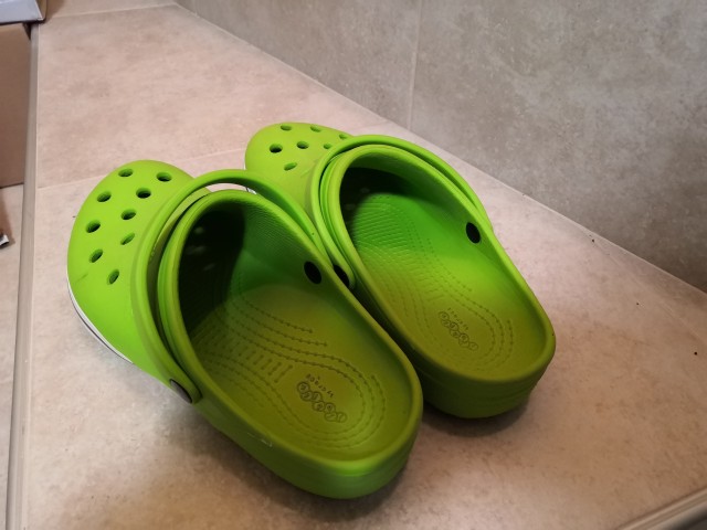 Crocs J2 jibbitz